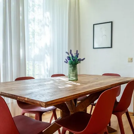 Living Eden By We Rent *