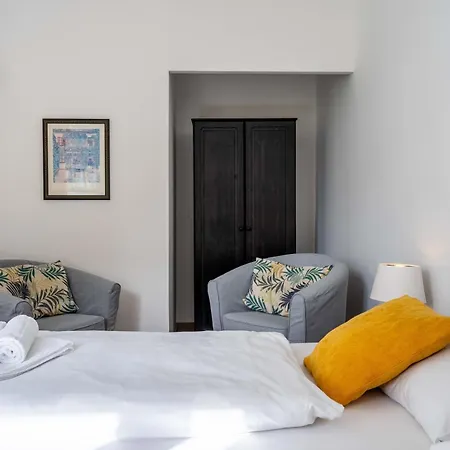 Living Eden By We Rent, Summercard Included