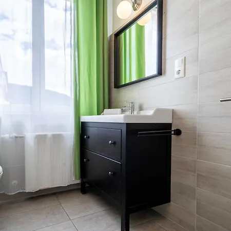 Living Eden By We Rent Apartman