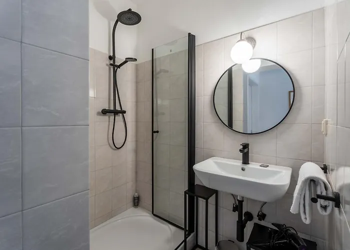 Апартаменты Living Eden By We Rent, Summercard Included