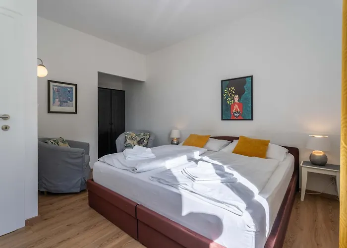 Апартаменты Living Eden By We Rent, Summercard Included