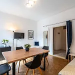 Living Eden By We Rent, Summercard Included Apartment