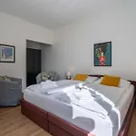 Apartment Living Eden By We Rent, Summercard Included