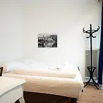 Apartment Living Eden By We Rent, Summercard Included *